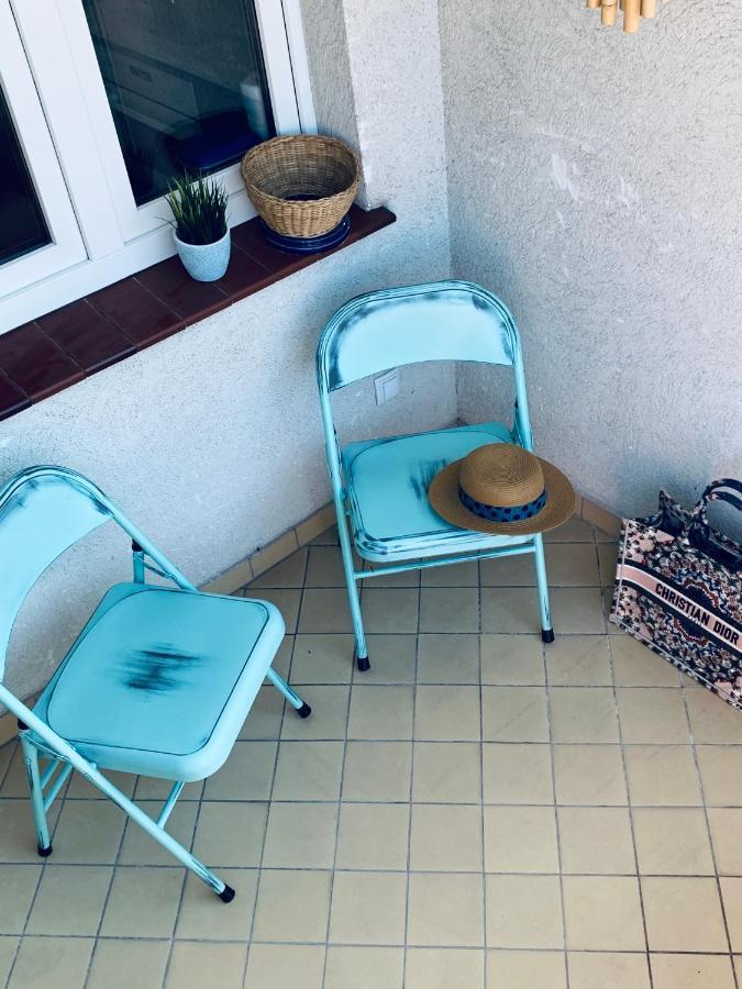 Apartament Biala Sowa - Weisse Eule Apartment Kolobrzeg Bagian luar foto