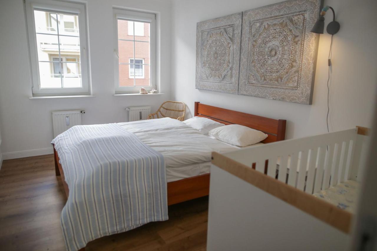 Apartament Biala Sowa - Weisse Eule Apartment Kolobrzeg Bagian luar foto
